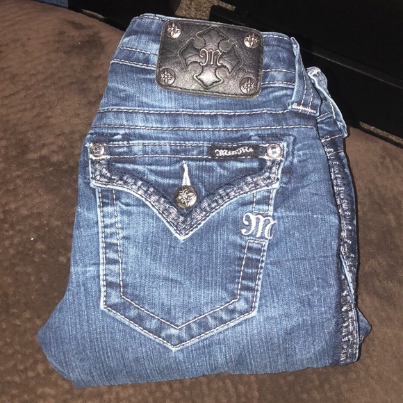 SOLD Miss me skinny jeans - Picture 2 of 4